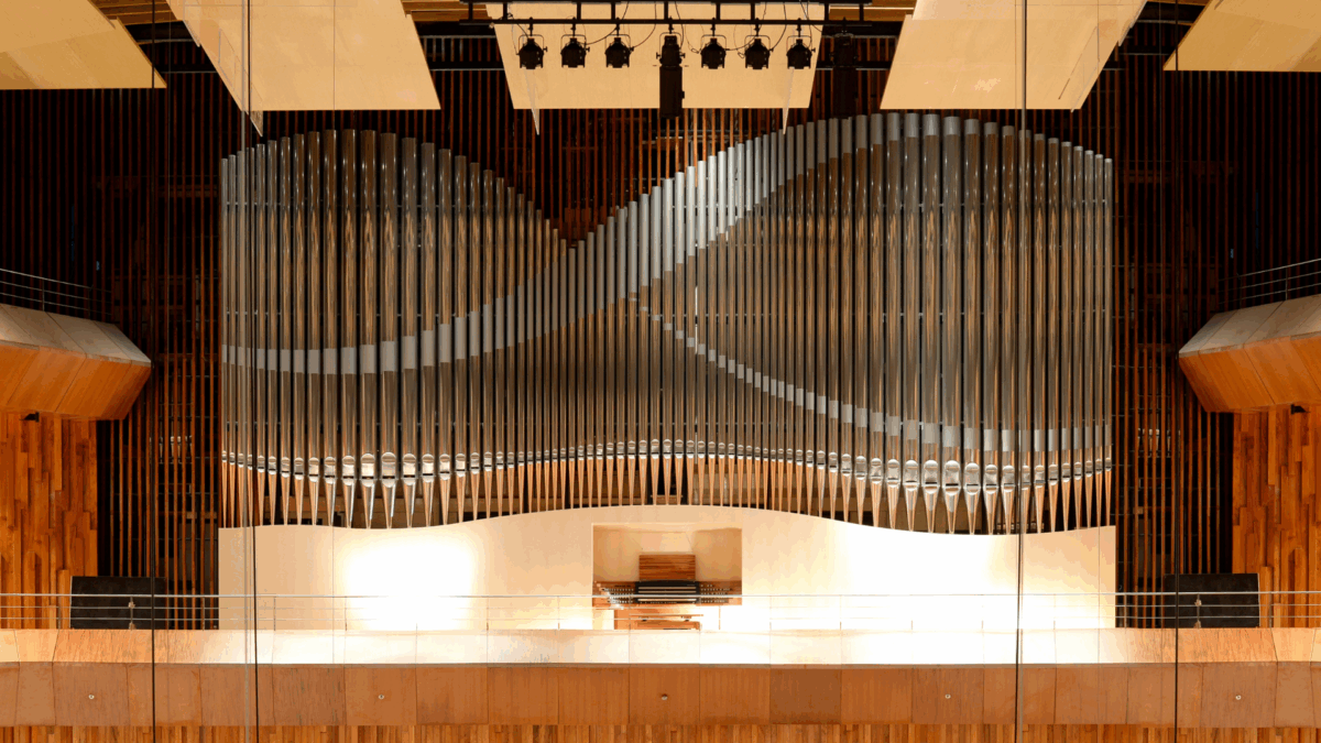 A large pipe organ in the Néstor Kirchner Cultural Center (CCK) in Buenos Aires, one of the biggest in Latin America. This symphonic pipe organ, built by Gerhard Grenzing, is used for both classical and contemporary music performances and is located in the CCK’s Symphony Hall